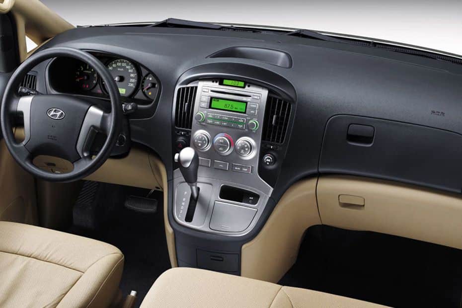 Hyundai H1 9 Passenger VAN Rent Dubai | Imperial Premium Rent a Car