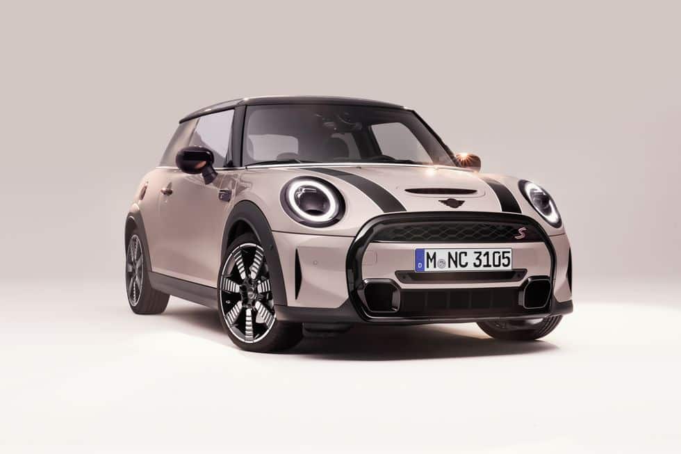 MINI 3 door Hatch Rent Dubai | Imperial Premium Rent a Car