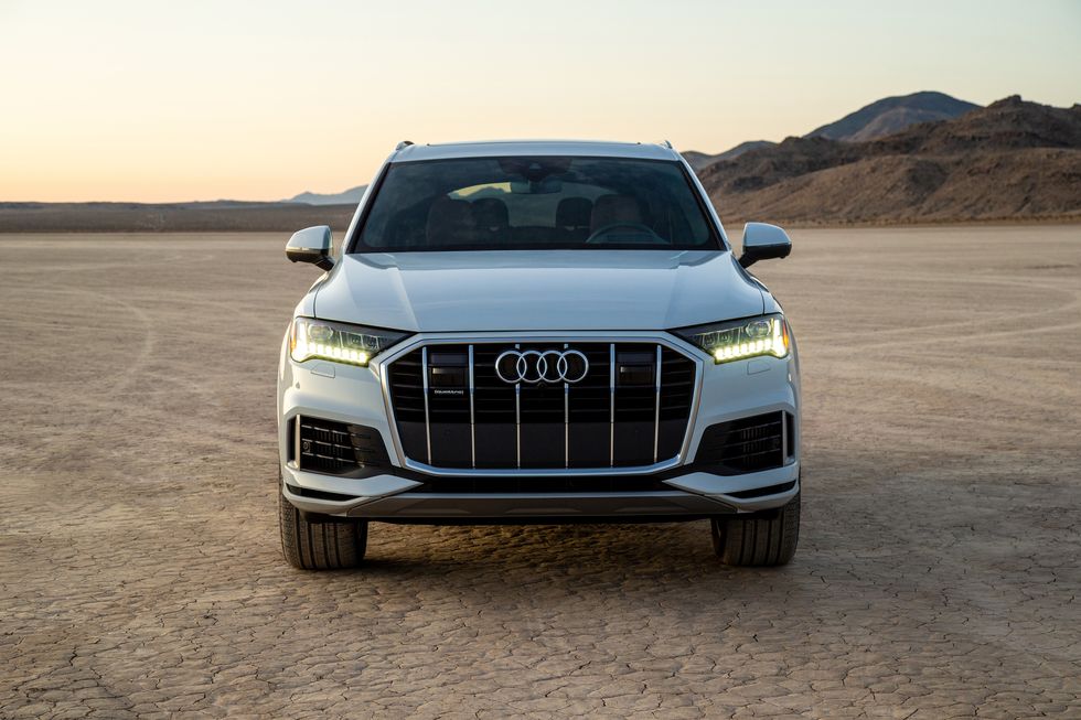 Audi Q7 Rent Dubai | Imperial Premium Rent a Car