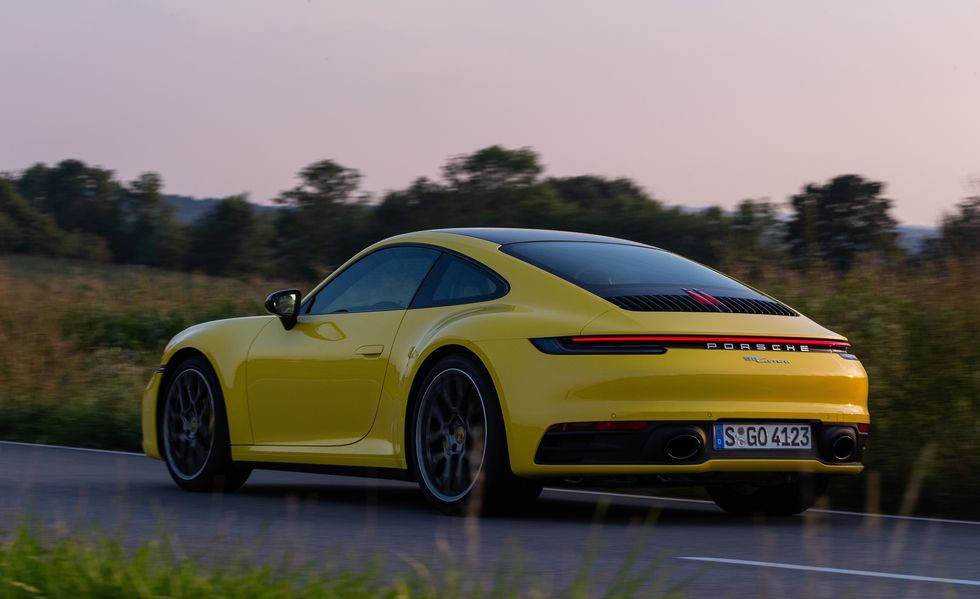 Porsche 911 Carrera Rent Dubai | Imperial Premium Rent a Car