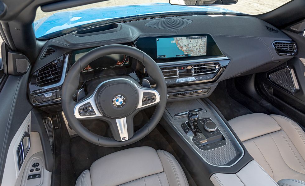 BMW Z4 rent in Dubai