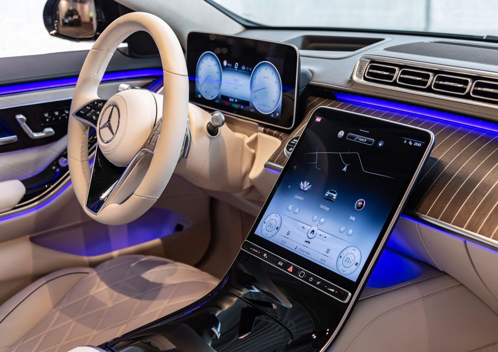 Mercedes Benz S580 Rent Dubai | Imperial Premium Rent a Car