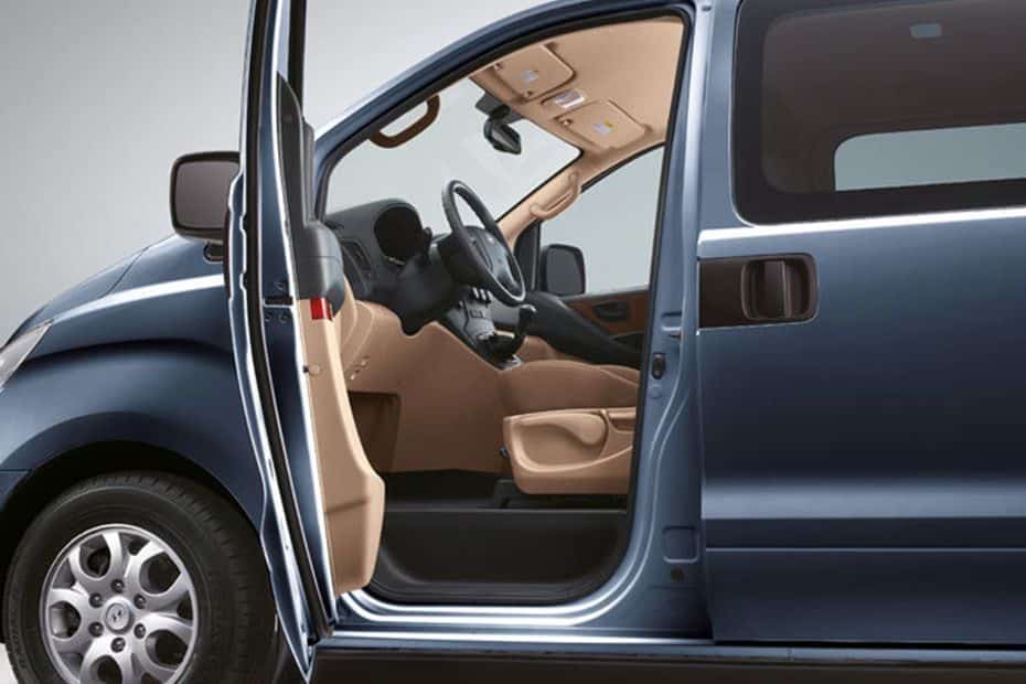 Hyundai H1 9 Passenger VAN Rent Dubai | Imperial Premium Rent a Car