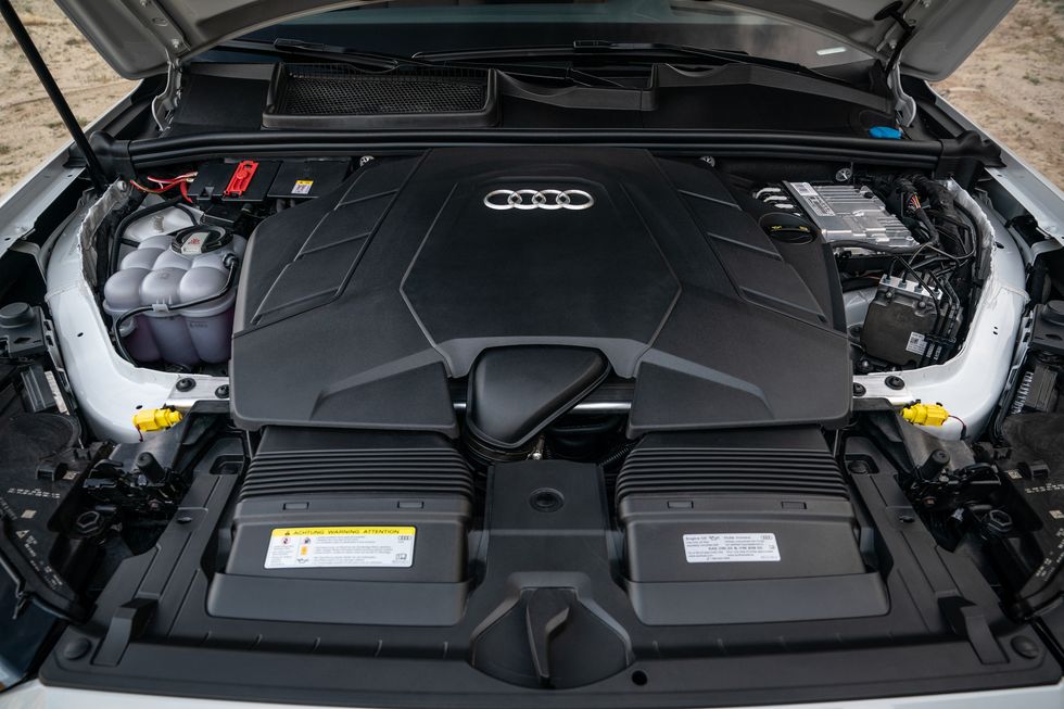 Audi Q7 Rent Dubai | Imperial Premium Rent a Car