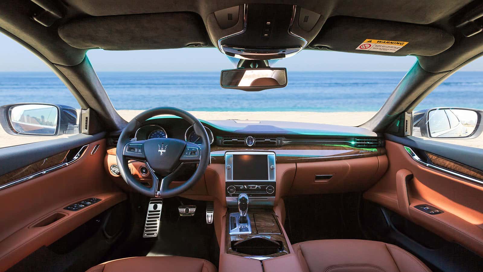 Rent a Maserati Quattroporte S car in UAE