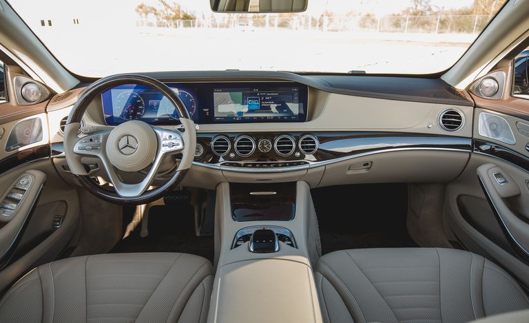 Mercedes Benz S560 Rent Dubai | Imperial Premium Rent a Car