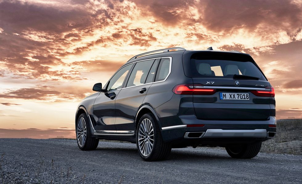 BMW X7 Rent in Dubai