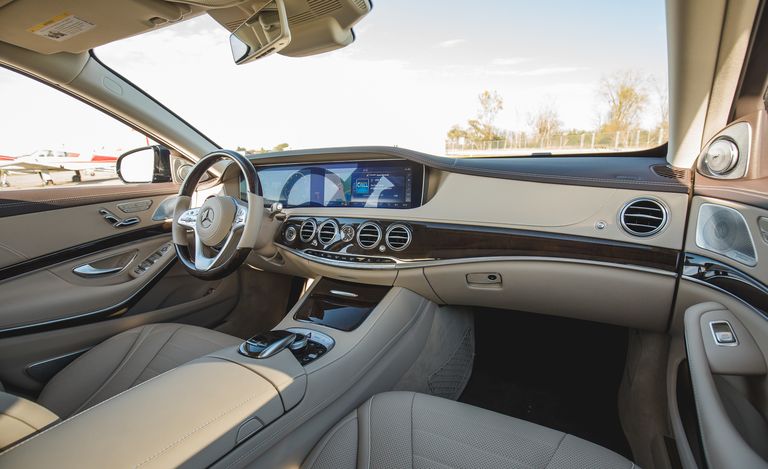 Mercedes Benz S560 Rent Dubai | Imperial Premium Rent a Car