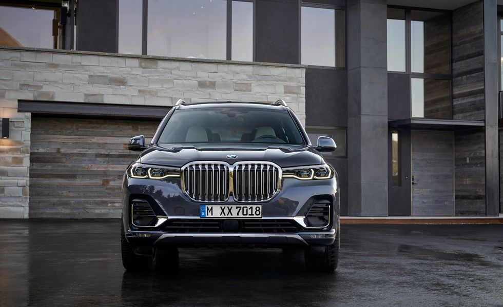 BMW X7 Rent in Dubai