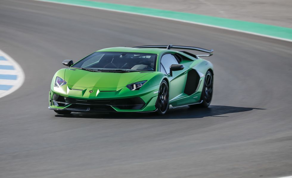 Lamborghini Aventador SVJ Rent in Dubai