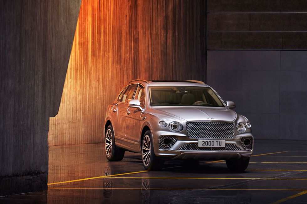 Bentley Bentayga SUV Rent Dubai