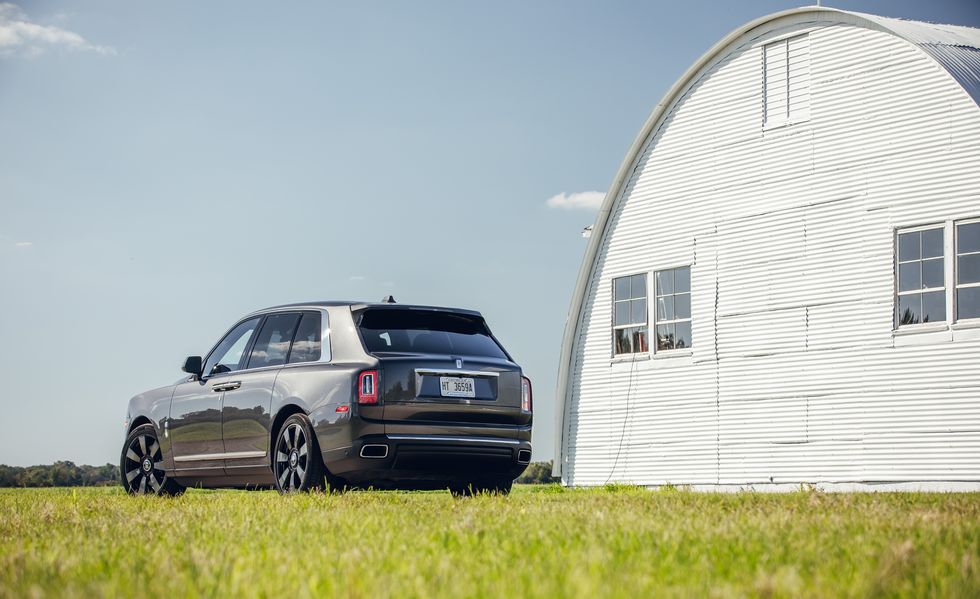 Rolls Royce Cullinan Car Rental Dubai | Imperial Premium Rent a Car