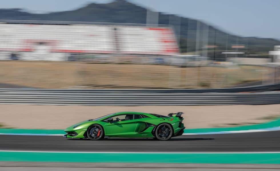 Lamborghini Aventador SVJ Rent in Dubai