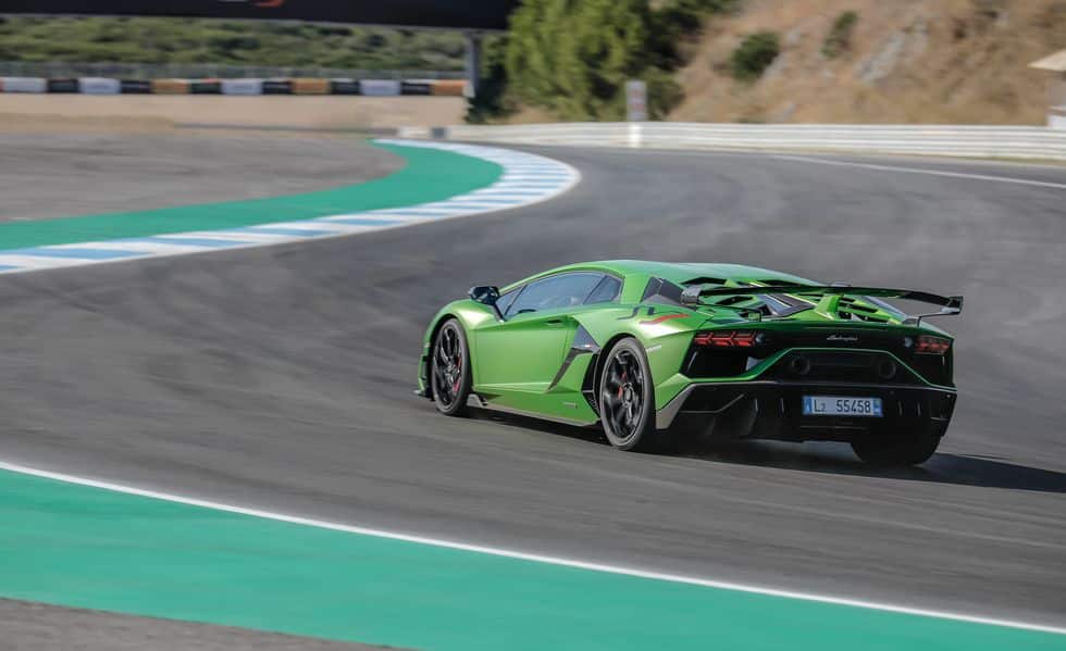 Lamborghini Aventador SVJ Rent in Dubai