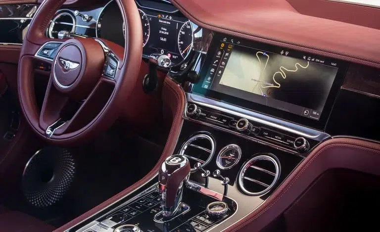 Bentley Continental GT cabin and dashboard