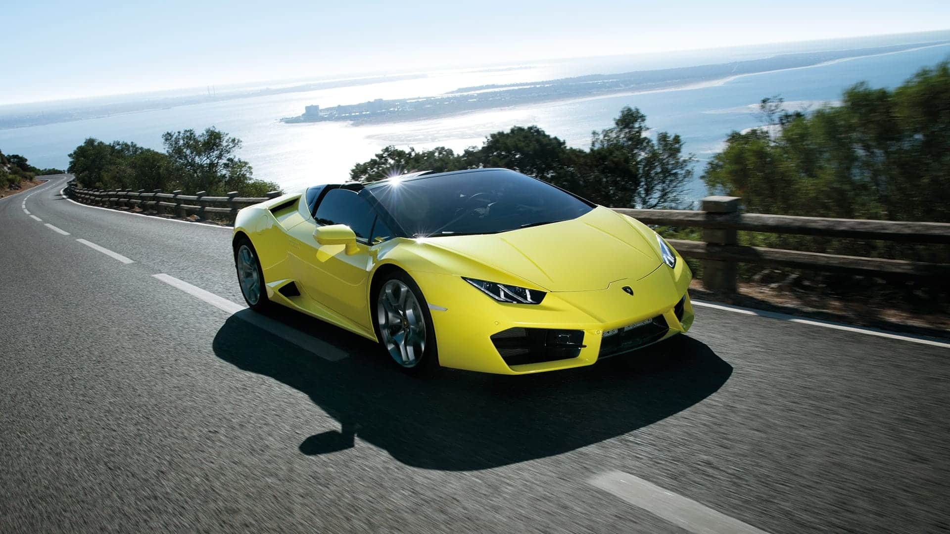 Lamborghini Huracan Spyder Car on Rent in Dubai