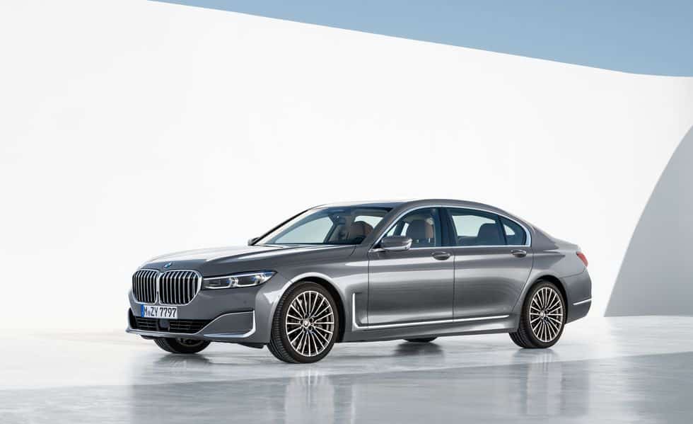 BMW 750Li Rent Dubai | Imperial Premium Rent a Car