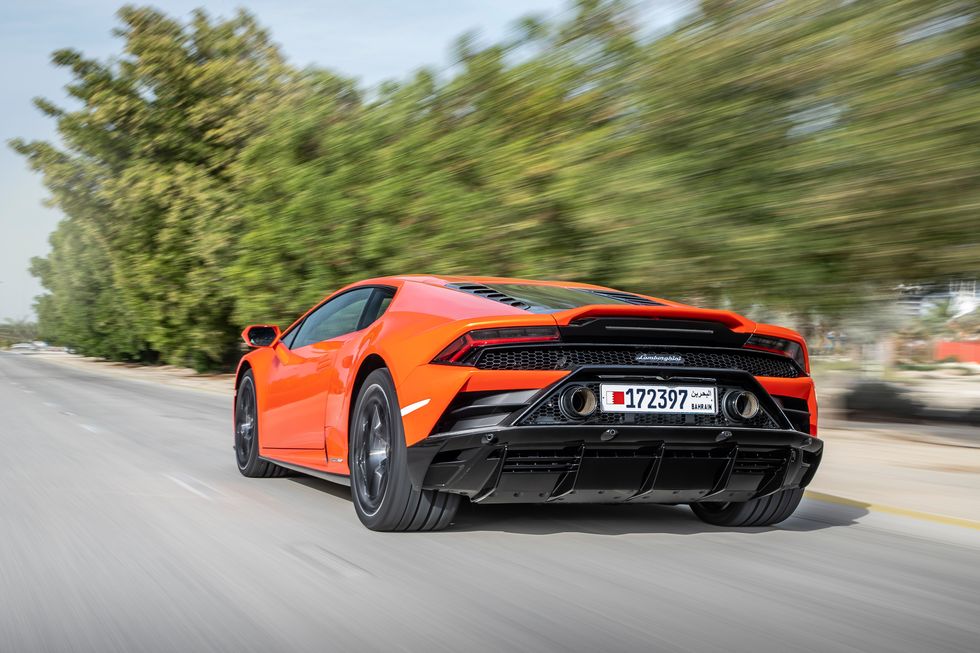 Lamborghini Huracan EVO Rent in Dubai