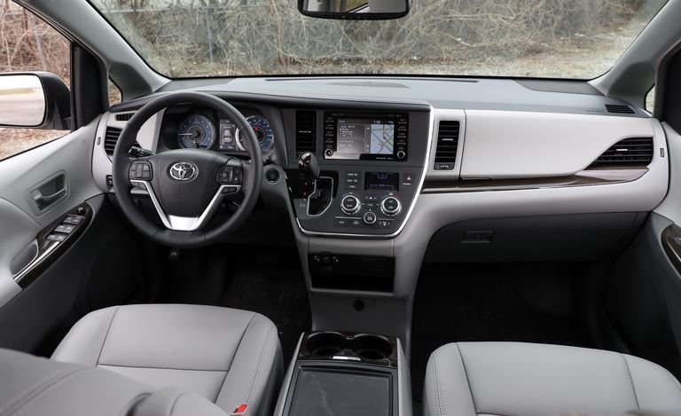 Toyota Sienna Minivan Rent Dubai | Imperial Premium Rent a Car