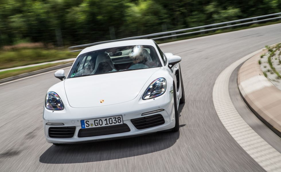 Porsche 718 Cayman Rent Dubai | Imperial Premium Rent a Car