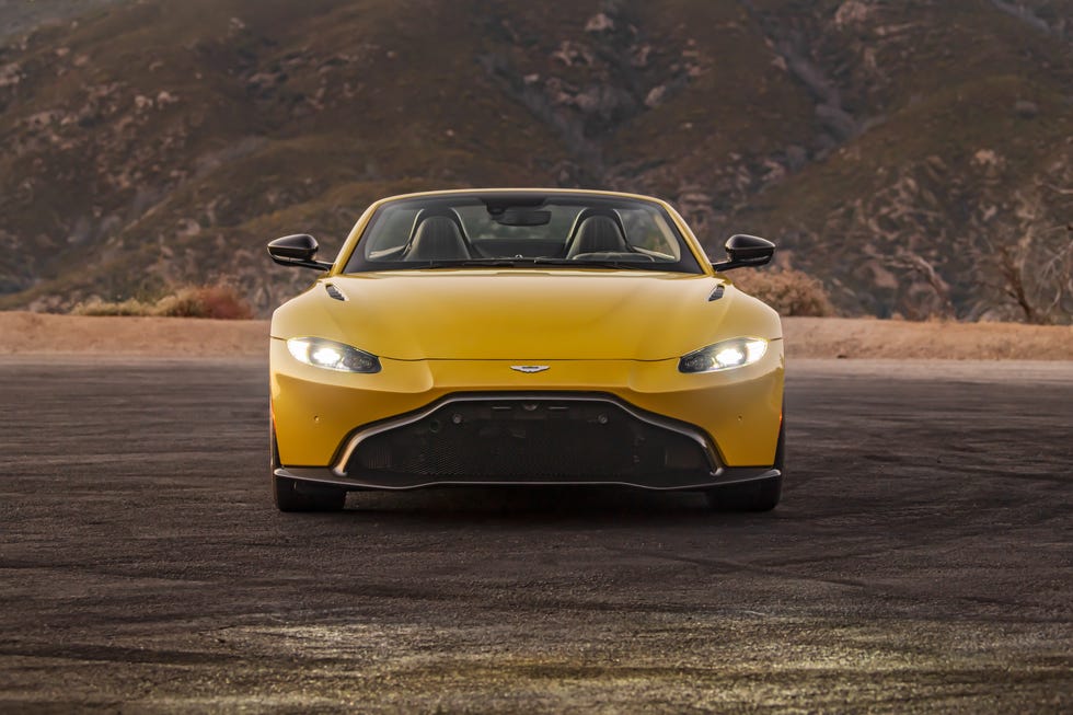Aston Martin Vantage Roadster Rent Dubai front view | Imperial Premium Rent a Car